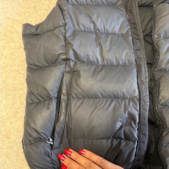 The North Face Midnight Black Quilted Vest - Picture 5 of 9